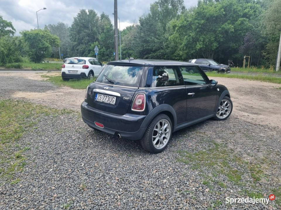 Mini Cooper SkóraPodgrzewane siedzenia10 Air wspomaganie kierownicy Szczecin