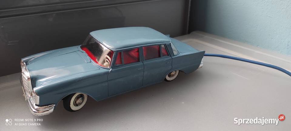 Mercedes 220 SE firmy Gama DDR PRL wielkopolskie Gniezno