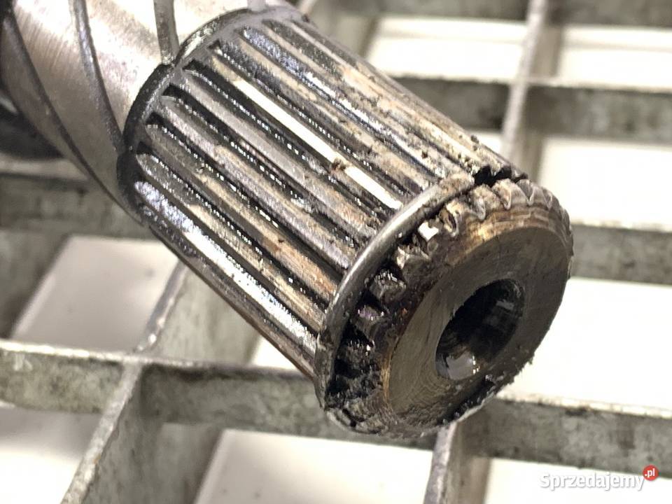 PÓŁOŚ PRAWY PRZÓD NISSAN JUKE F15 16 117 PRZEGUB