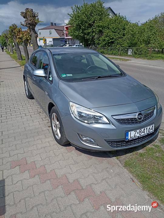 Opel Astra J bluetooth