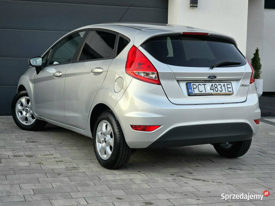 Ford Fiesta 14 16V KLIMATRONIC 118000 NOWE OPONY Czarnków
