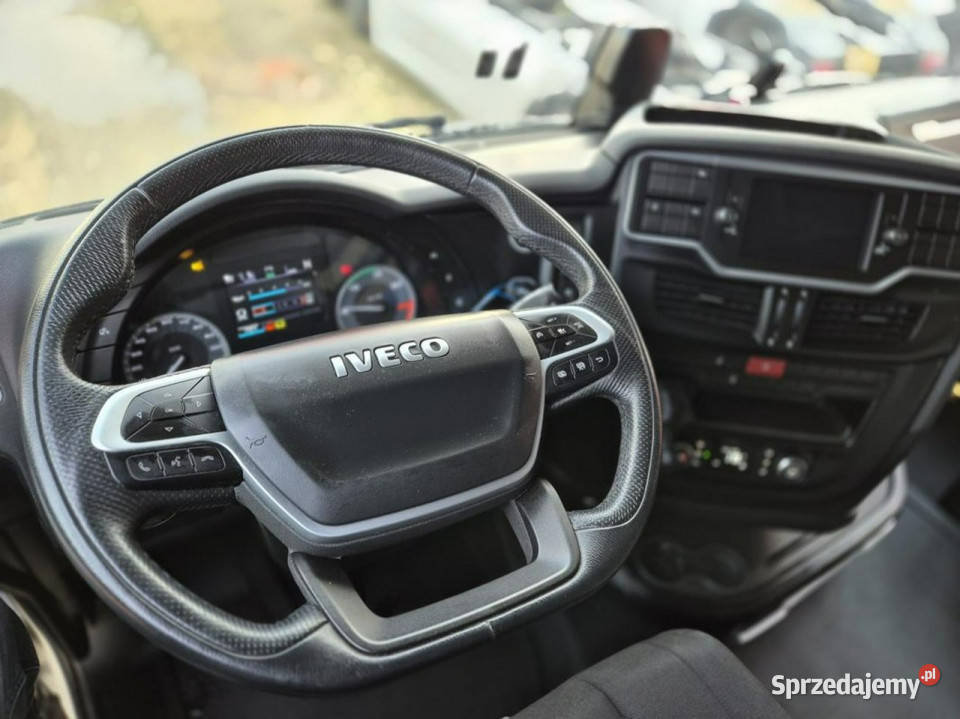 Iveco AS440STP Komorniki