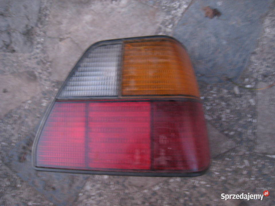 lampa tylna prawa kaseta oprawka Volkswagen Golf