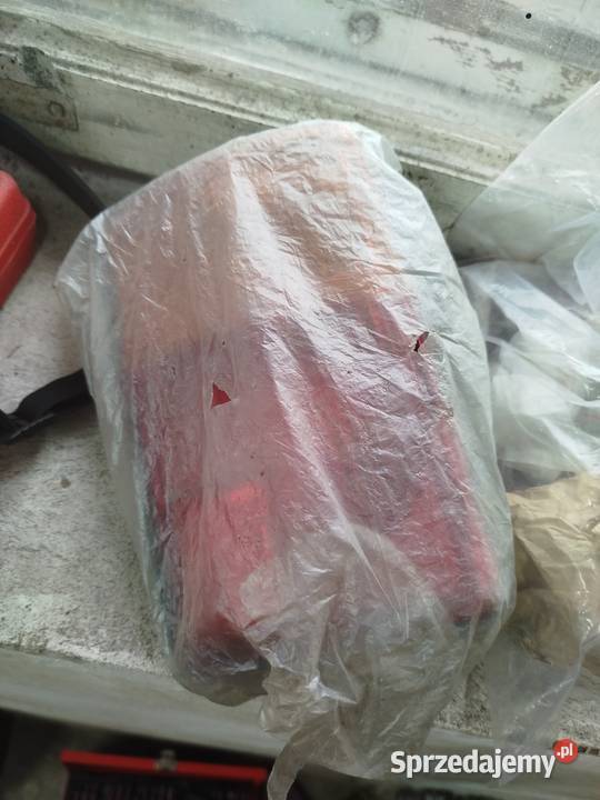 Lampa tylnia Prawa Fiat 126p STFL małopolskie Wolbrom sprzedam