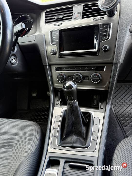VW Golf VII 7 16TDi 105 Parktronik Klimatronik Rok produkcji 2013 Golf Chojnów