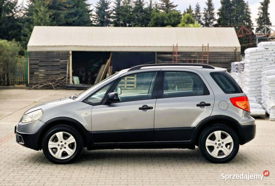 Fiat Sedici Klima Alu G A Z 4 x 4 Włoch centralny zamek małopolskie Nowy Sącz sprzedam