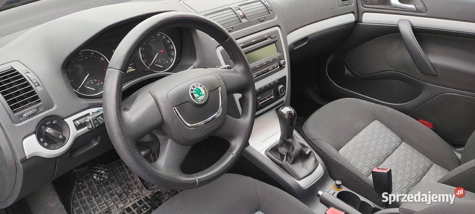 koda Octavia II 16 2 2009 mpi stan Sieradz sprzedam