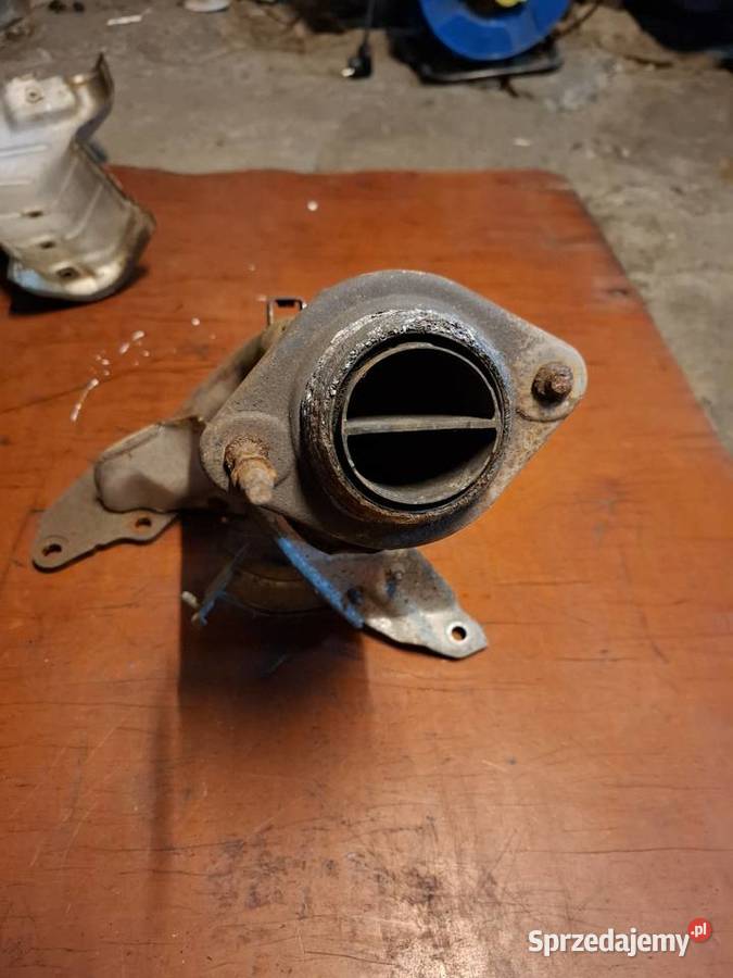 Kolektor wydechowy Mazda 3 5 6 GG GY GH 18 20 Przyborów