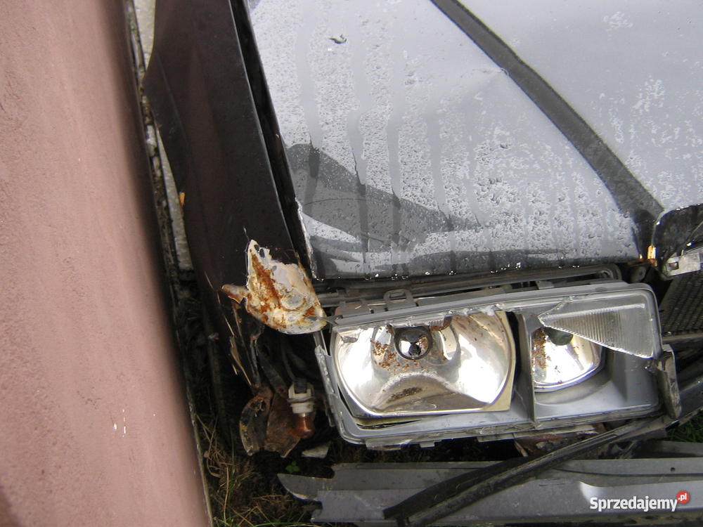 Mercedes 190 23 benzgaz w całościna części Nowy Staw