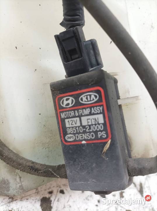 ZBIORNICZEK SPRYSKIWACZY Hyundai i20 I 20082014 Rok produkcji 2009