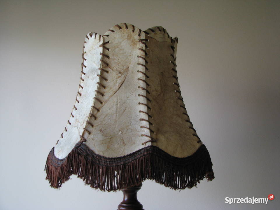 Stara lampa stołowa stojąca z abażurem ze skóry Brzegi