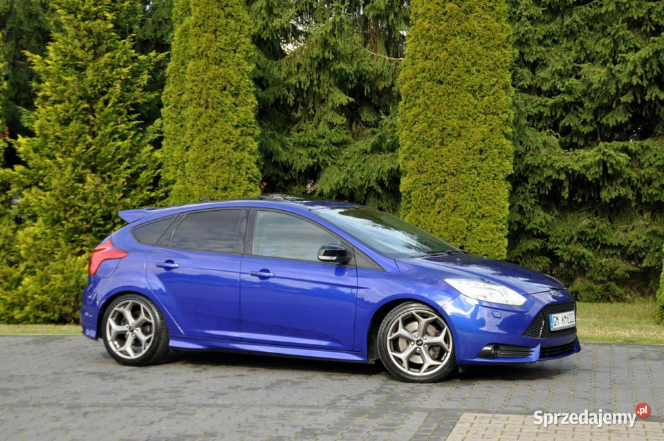 Ford Focus niebieski Ostrów Mazowiecka