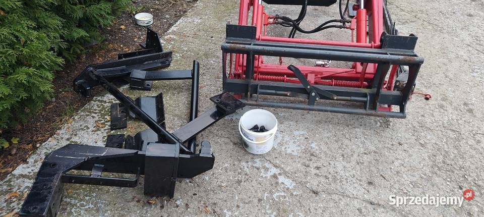 Tur ładowacz czołowy Mailleux MX 3 sekcje Massey Kasina Wielka