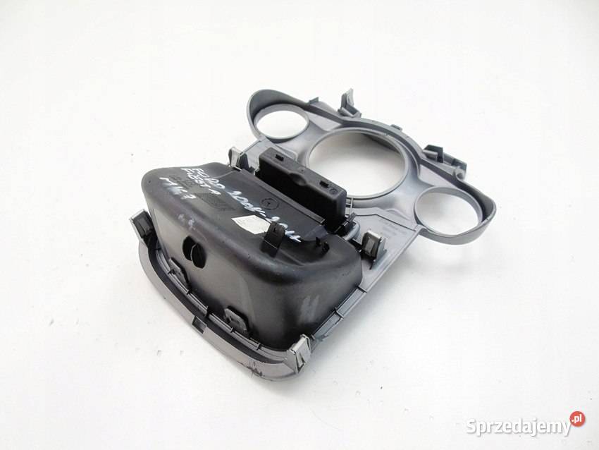 Obudowa ramka panelu do nawiewu Ford Fiesta MK7 Sosnowiec