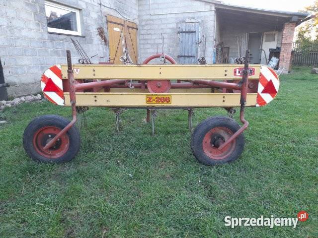 Przetrząsarka zgrabiarka przewracarka do siana Maszyny zielonkowe Przedbórz
