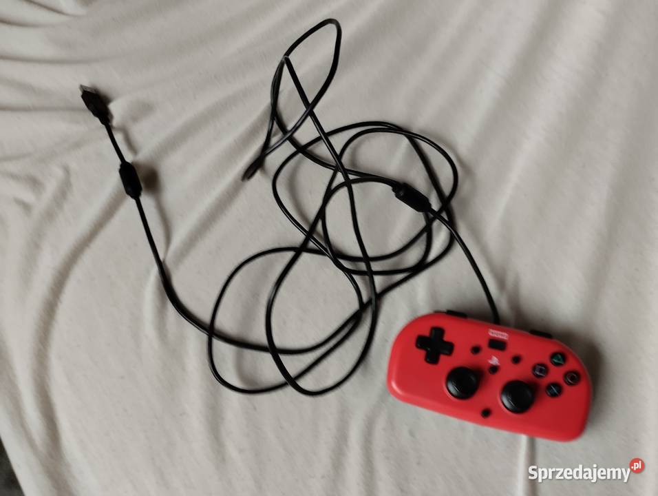 Pad dziecka na PlayStation 4 na USB