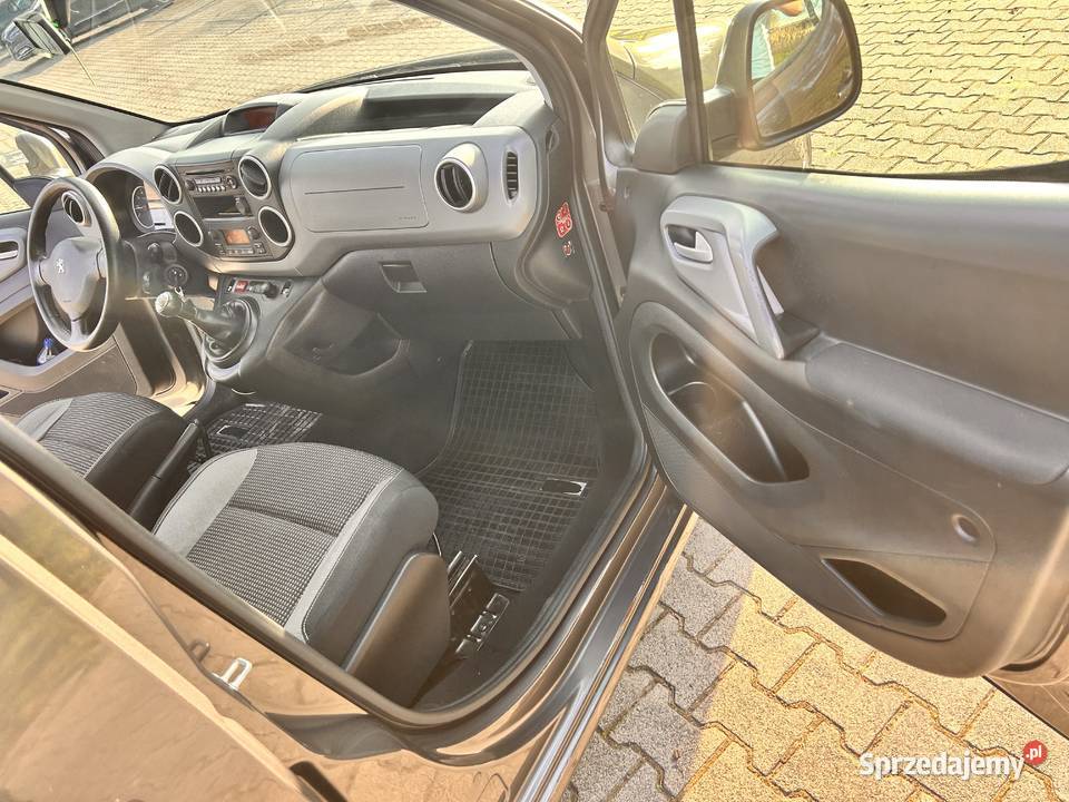 Sprzedam Peugeot Partner Teepe 7 osobowy