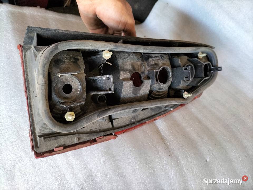 SEAT CORDOBA VARIO LAMPA TYŁ TYLNA LEWA Kamień-Kolonia