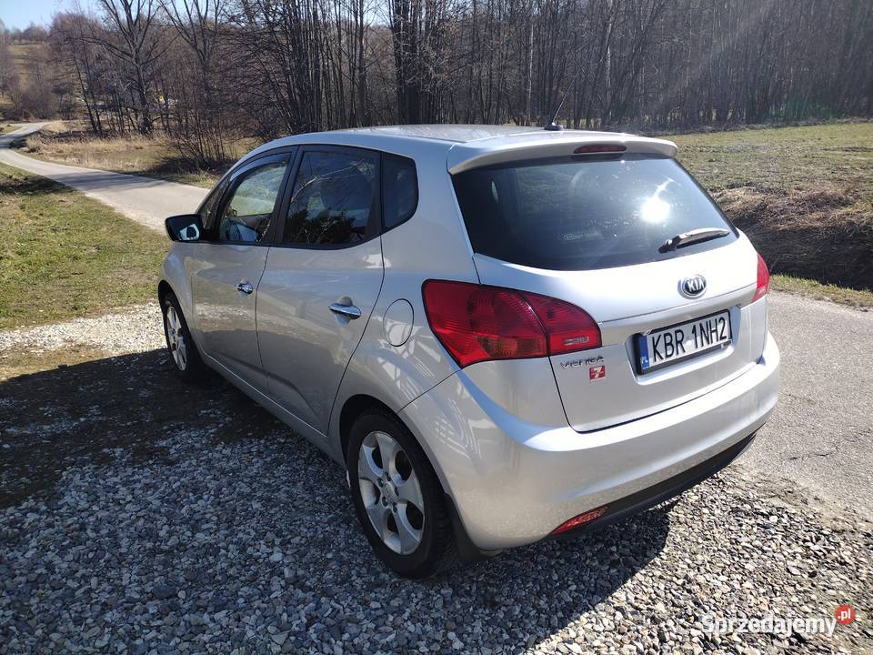 Sprzedam Kia Venga 1 6 benzyna LPG manualna Jadowniki