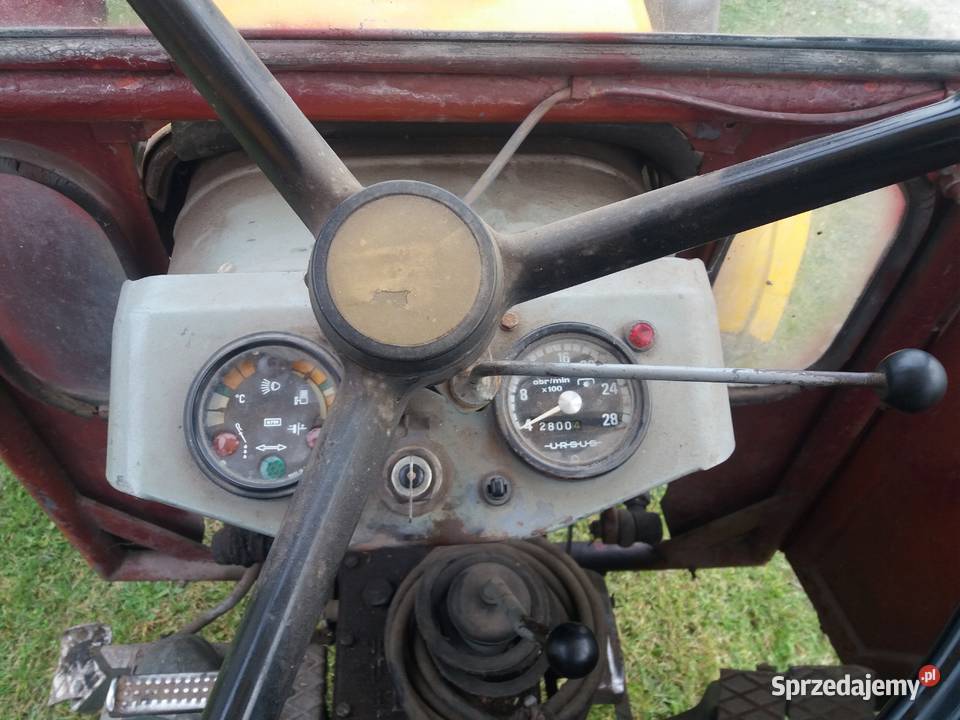 Ursus c330 maszyny rolnicze nieuszkodzony Borzykowa sprzedam