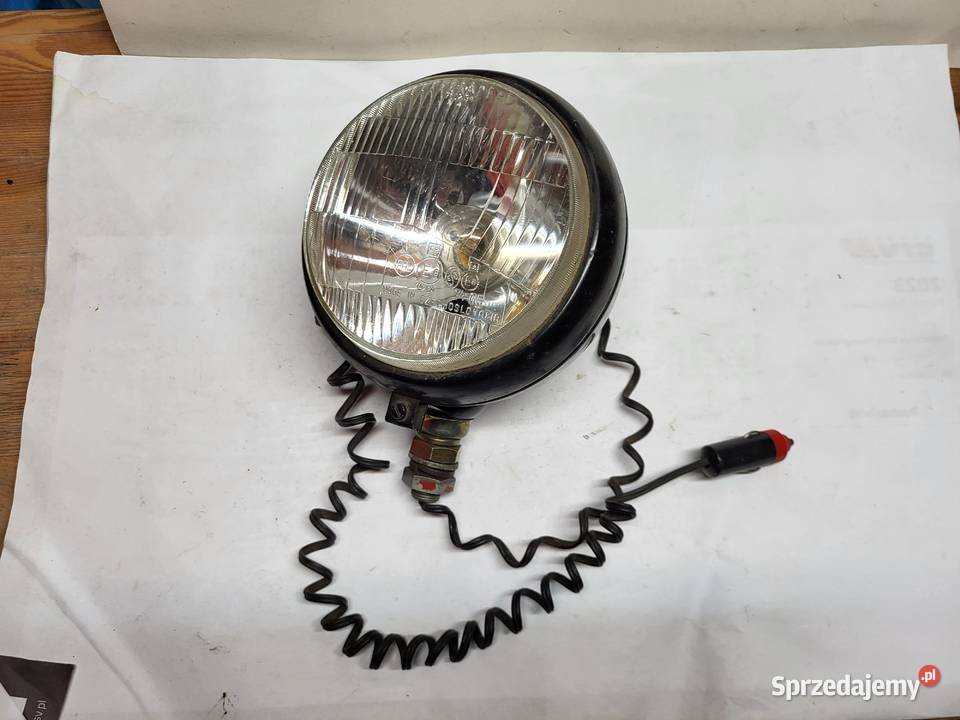 Syrena Skoda Warszawa fabr nowy szperacz osobowe Lampy przeciwmgielne Chodzież