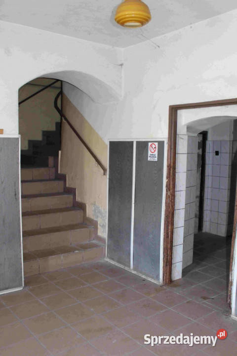 Sprzedam segment domu z działką w ratach bez