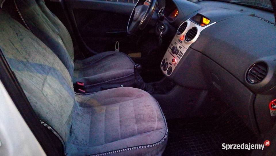 Opel Corsa 2011 5drzwi Garażowany 90KM Szczecin