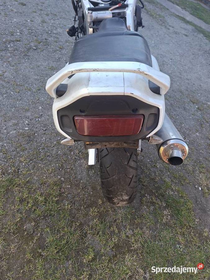 Suzuki gsxr 1100w na części zakup w całości Nidzica
