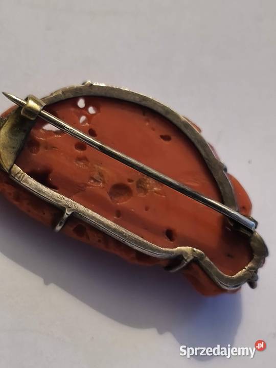 Broszka koral antyk Białystok sprzedam