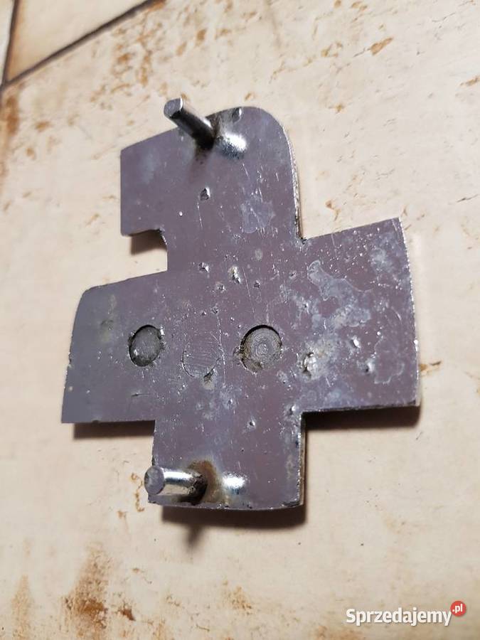 2Syrena 105Metalowy emblemat na maskę osobowe zachodniopomorskie Barlinek