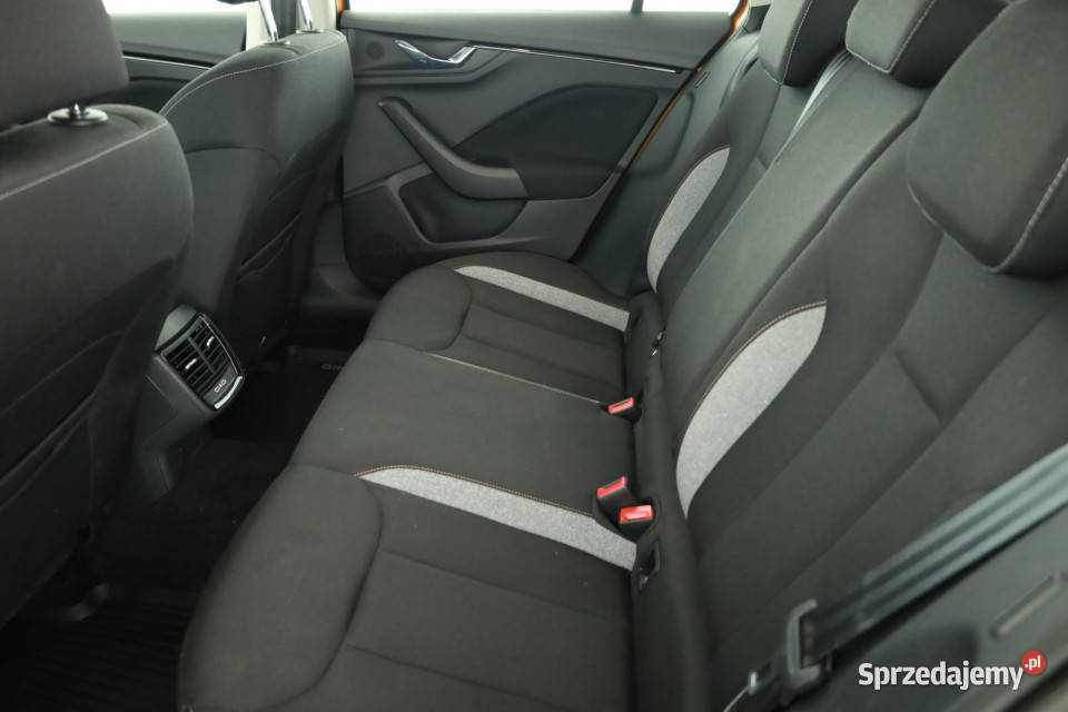 Skoda Kamiq 10 TSI światła przeciwmgielne Piaseczno