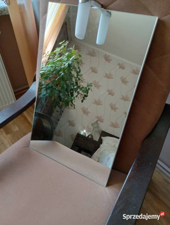Nowe lustro z podświetleniem Lustra