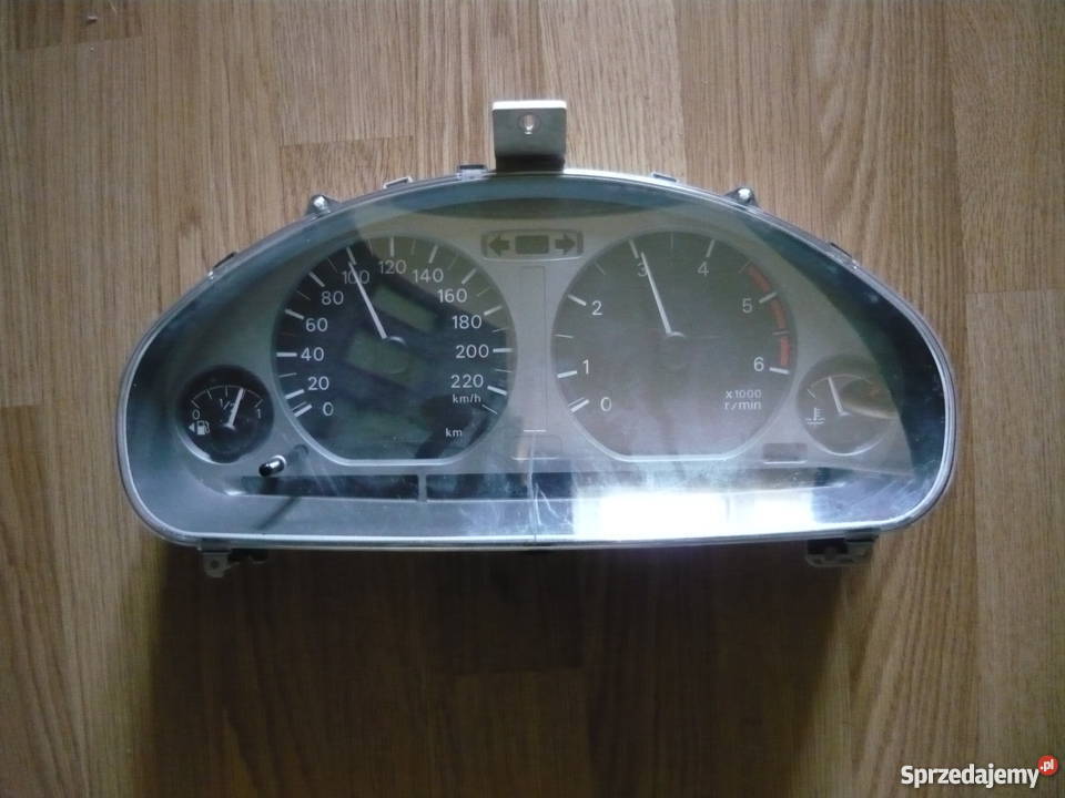 Licznik deska zegary kokpit do Mitsubishi Space STAR 1.9