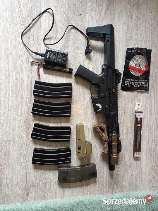 m904g z dodatkami