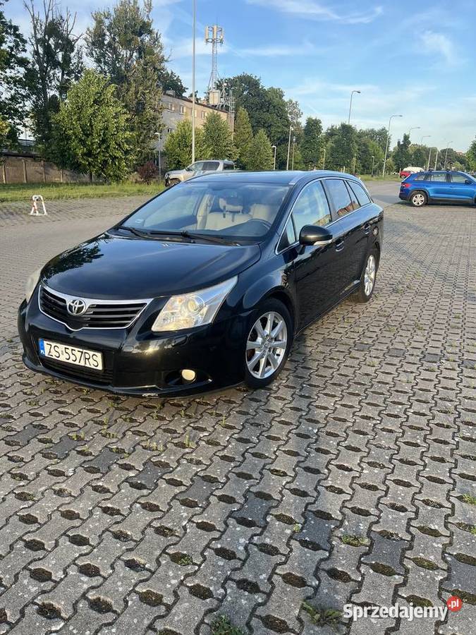 Toyota Avensis D4D manualna Szczecin