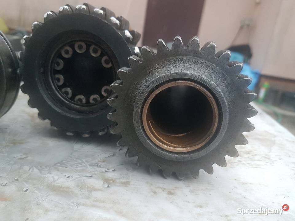 Tryby i wałki skrzyni biegów C 360 i 3p Rolnictwo mazowieckie Lipsko