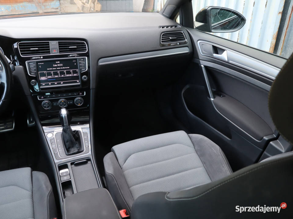 VW Golf 20 TDI gniazdo USB Katowice