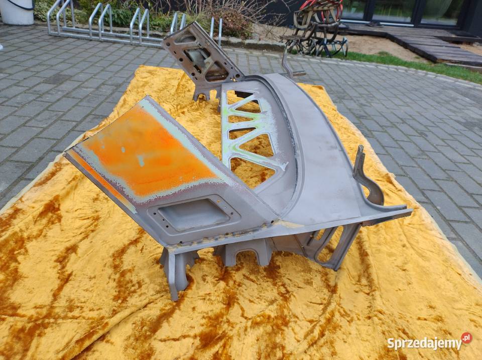 Fiat 125p klasyk wąski wlot słupek C podszybie części blacharskie Olesno