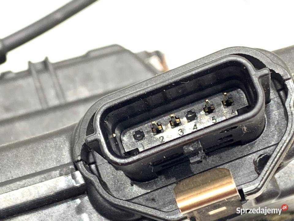 ZAMEK DRZWI PRAWY TYŁ RENAULT CAPTUR I Crossover osobowe