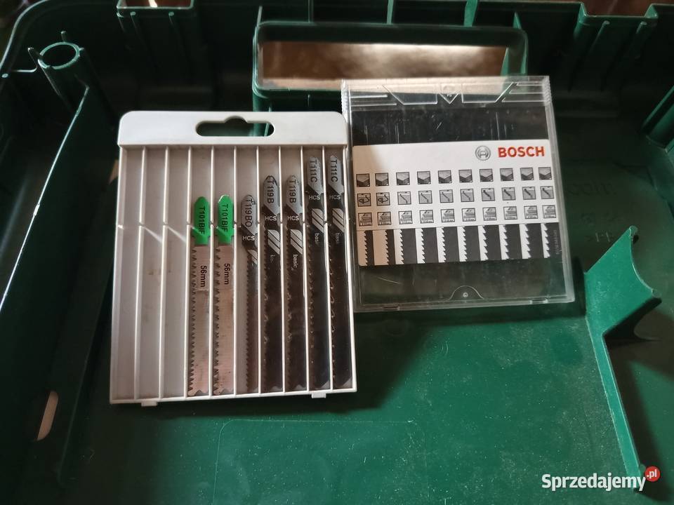 Wyrzynarka BOSCH PST1000PEL Czerwona