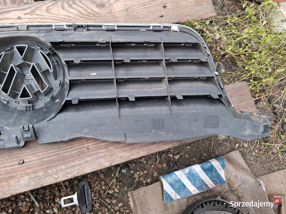 Grill Atrapa Zderzaka Volkswagen Passat B5 FL osobowe lubelskie Wisznice