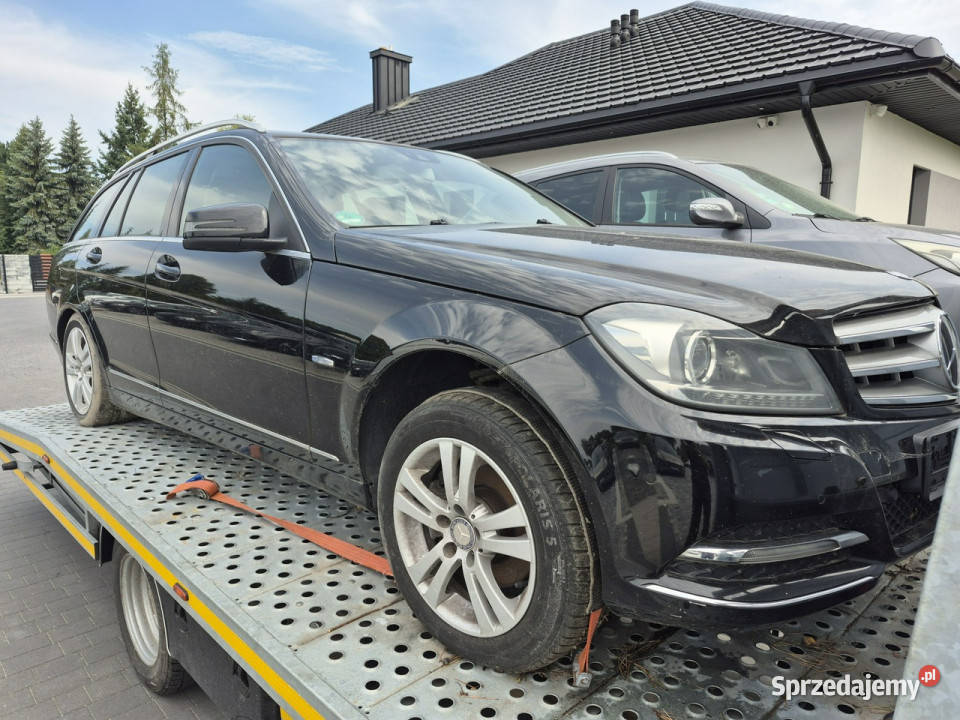 Mercedes C 220 navi xenon kamera automat W204 podgrzewane fotele Drelów