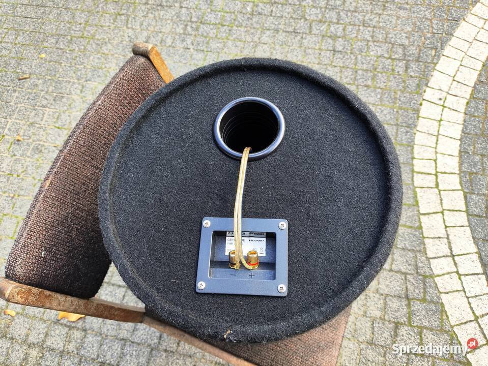 Tuba bassowa basowa subwoofer Blaupunkt Niegowonice