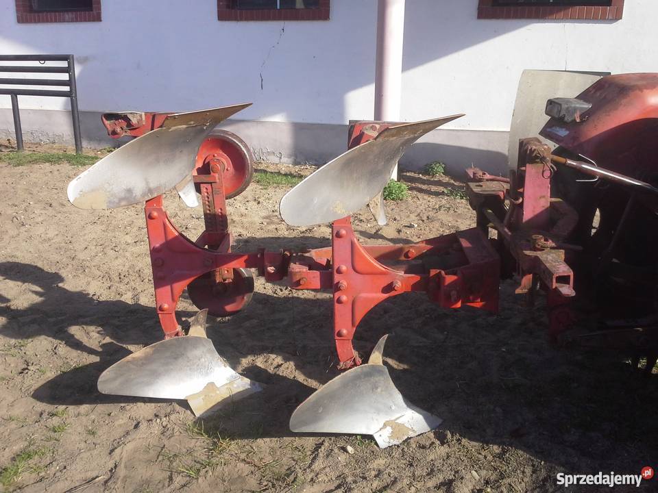 Zetor 2511 z ładowaczem i pługiem Doleck sprzedam