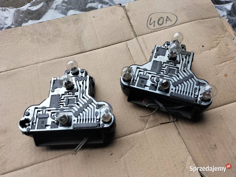 WKŁAD LAMPY TYŁ TYLNEJ PRAWY LEWY 1H6945520 osobowe Motoryzacja Kamień-Kolonia