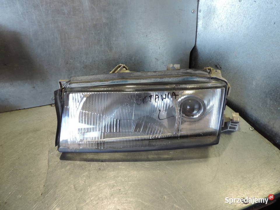 LAMPA LEWY PRZÓD SKODA OCTAVIA I Lampy przednie