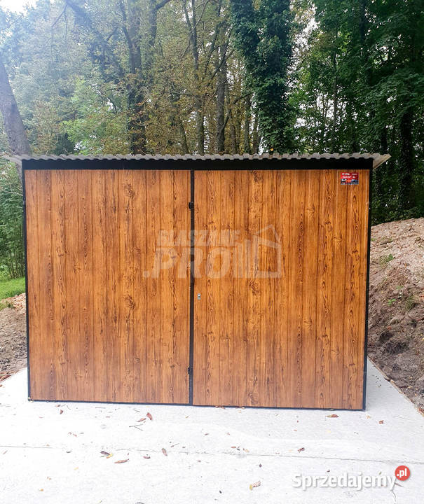 Garaz blaszany 3x6 Brama dwuskrzydłowa