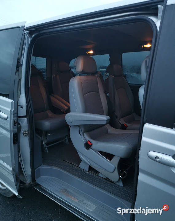 bus Mercedes Viano Warszawa