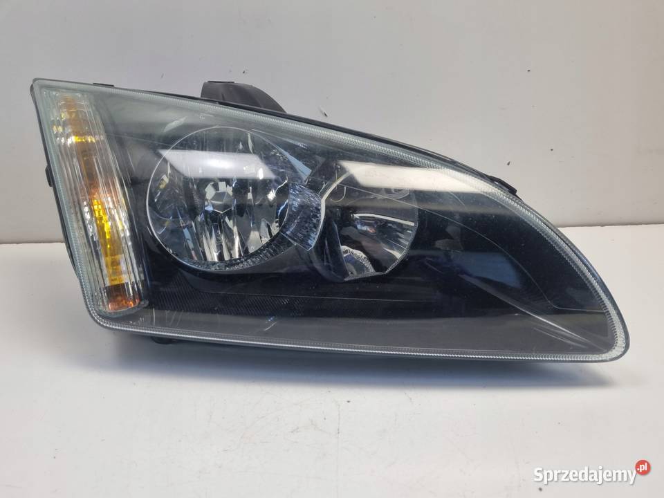 LAMPA PRAWA Ford Focus MK2 0411r PRZEDNIA PRAWY Lampy przednie lubelskie sprzedam
