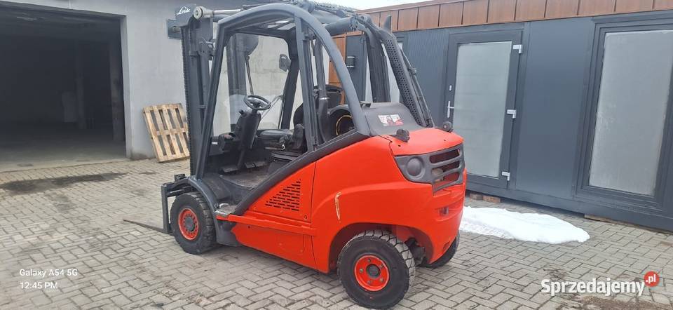 Linde H30 przesuw boczny wózek widłowy widlak Irządze